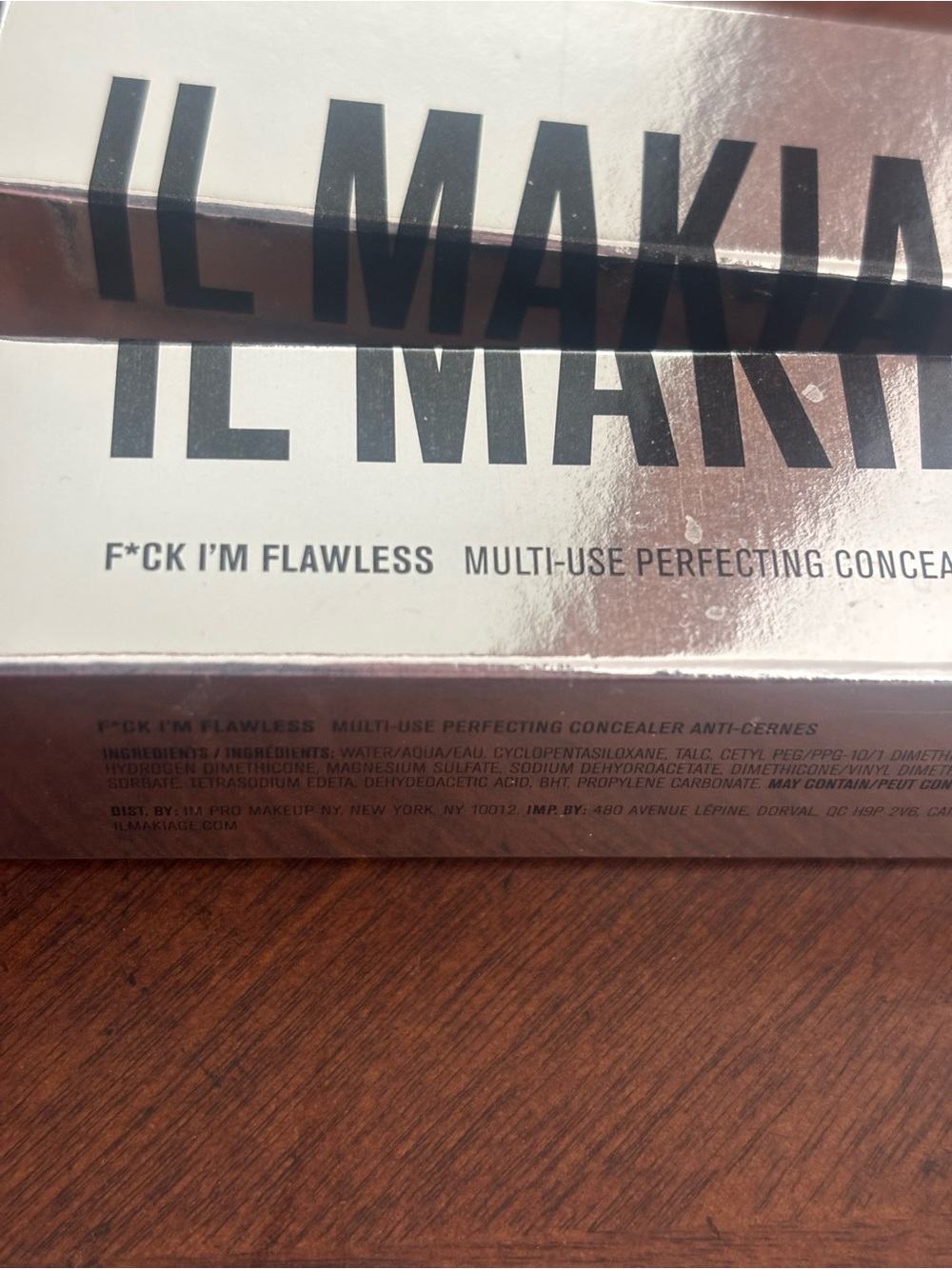 IL MAKIAGE Silver Metallic Concealer Boxes - Picture 4 of 5
